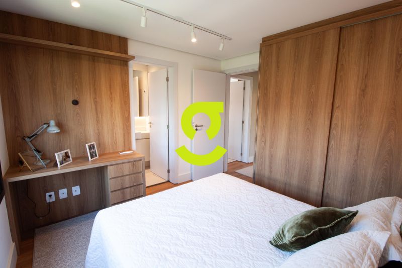 Espetacular apto MOBILIADO, 154m priv, sacada para...