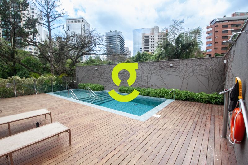 Espetacular apto MOBILIADO, 154m priv, sacada para...