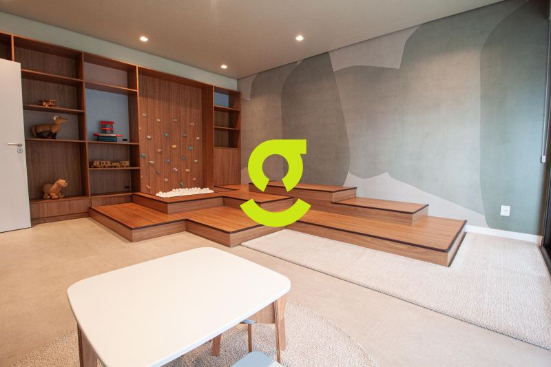 Espetacular apto MOBILIADO, 154m priv, sacada para...