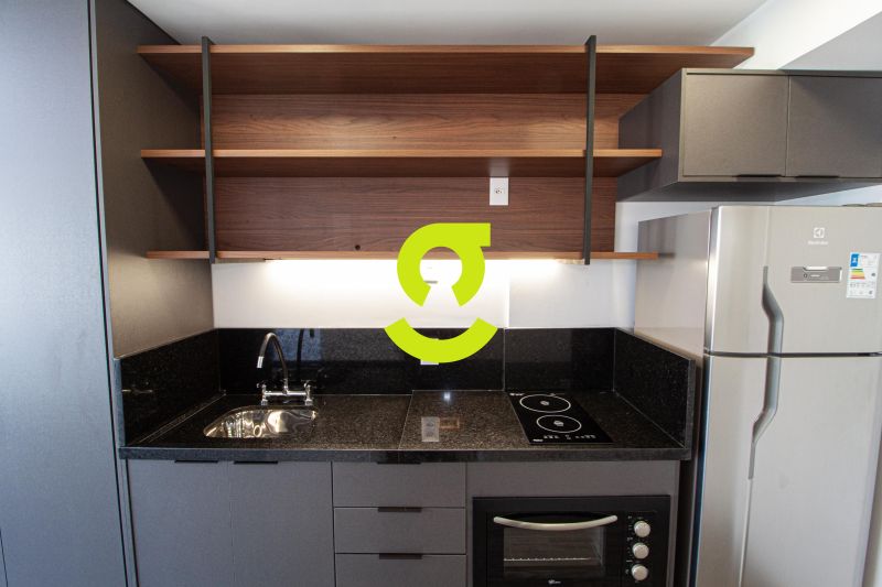 �timo loft semi mobiliado, andar alto, vaga e infr...