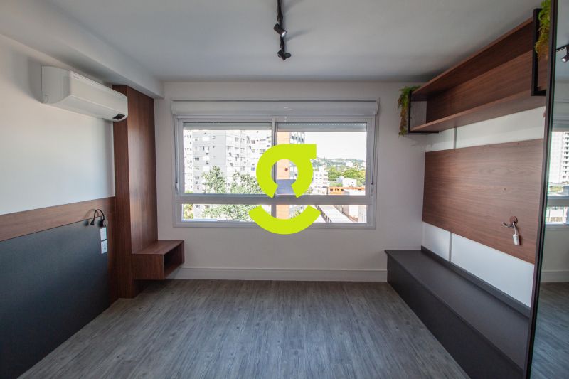 �timo loft semi mobiliado, andar alto, vaga e infr...