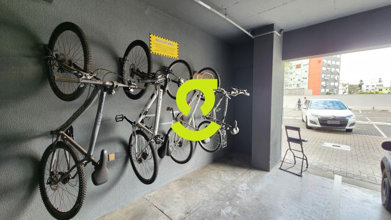 �timo loft semi mobiliado, andar alto, vaga e infr...