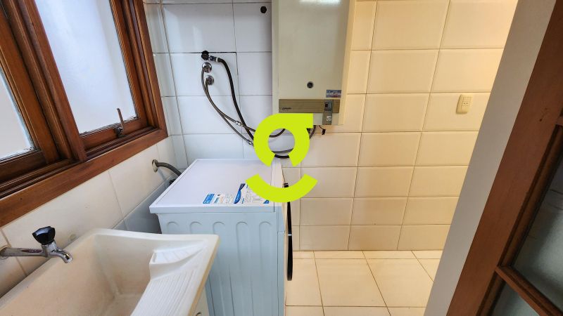 Apto MOBILIADO, 3 Dorm, ar em todo ambientes, saca...