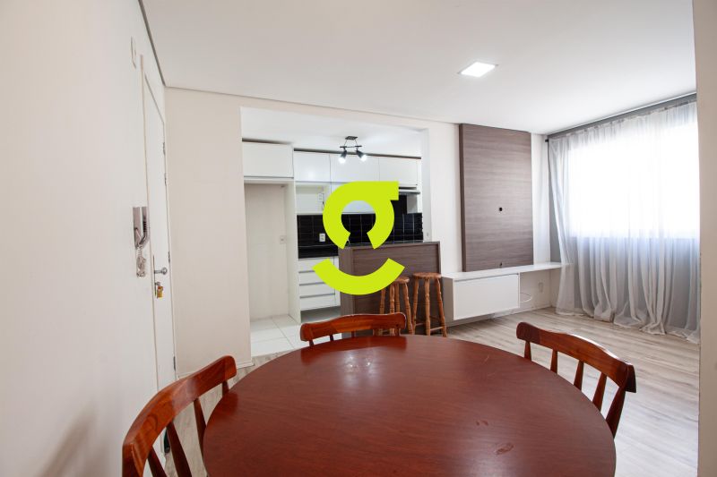 Apartamento 2 Dormit�rios com Planejados e Ar + Va...