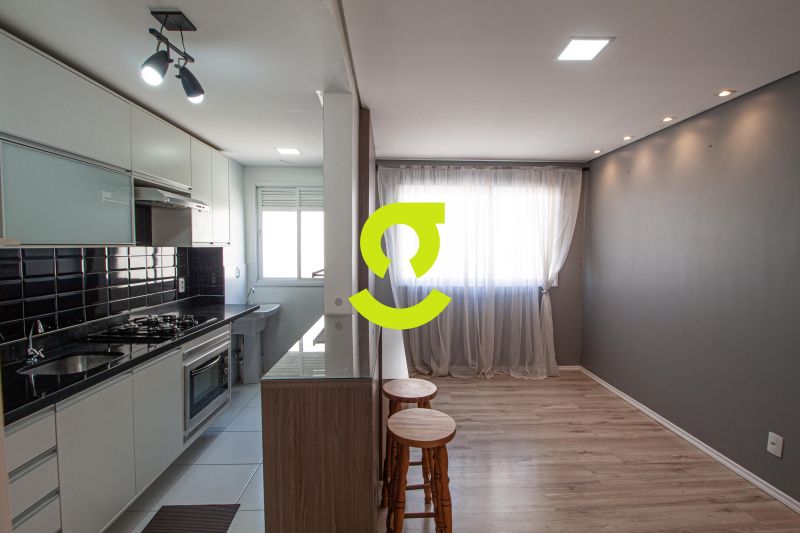 Apartamento 2 Dormit�rios com Planejados e Ar + Va...