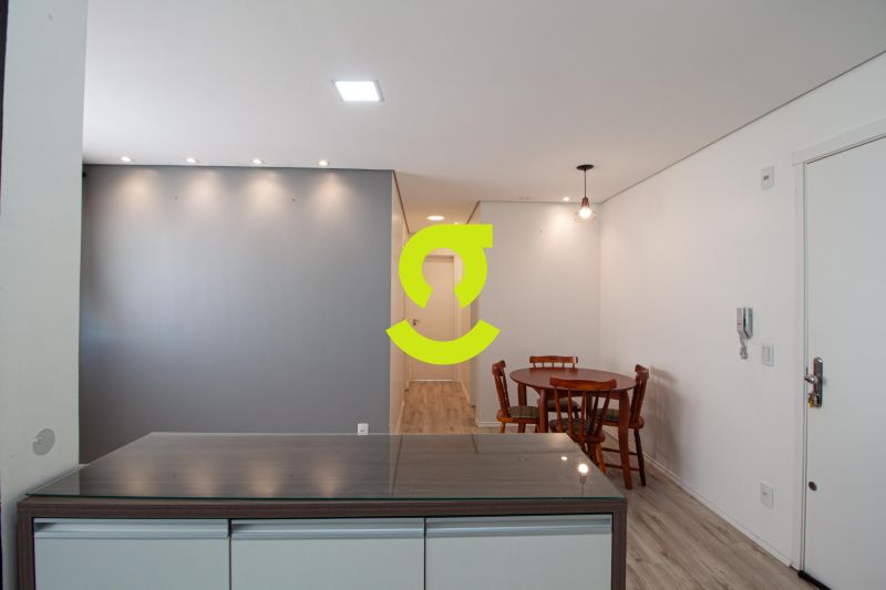 Apartamento 2 Dormit�rios com Planejados e Ar + Va...