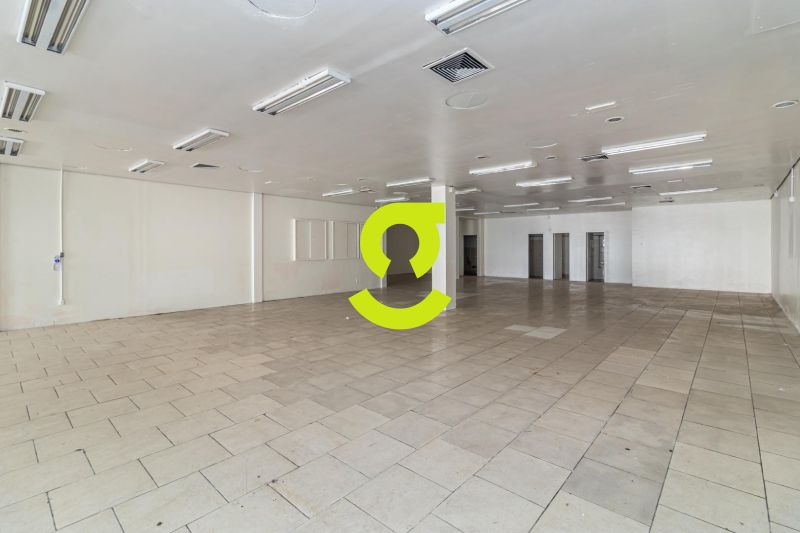 Loja Comercial com 294m� | Fachada Ampla | Alto Fl...