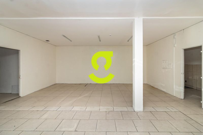 Loja Comercial com 294m� | Fachada Ampla | Alto Fl...