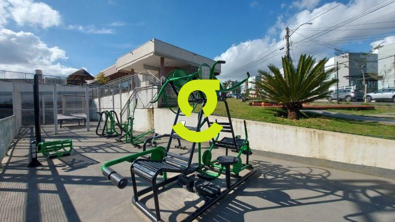 �tima casa em condom�nio, dois andares, 3 dorm, su...