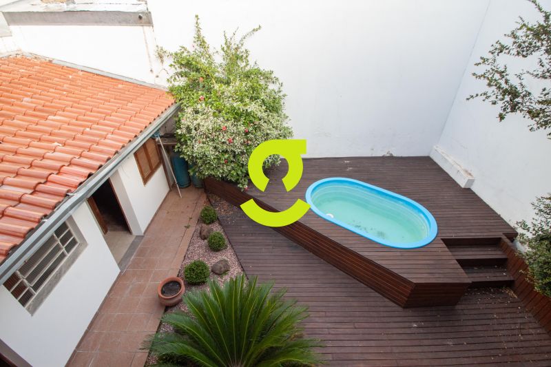 Casa 224m� com Piscina e Su�te com Hidromassagem -...