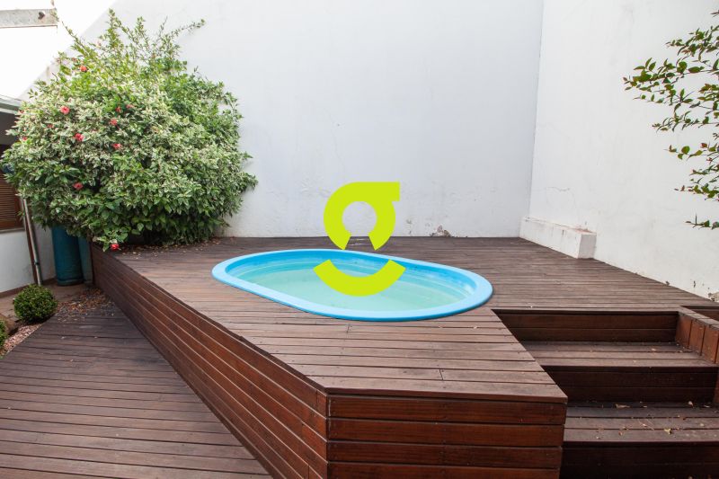 Casa 224m� com Piscina e Su�te com Hidromassagem -...