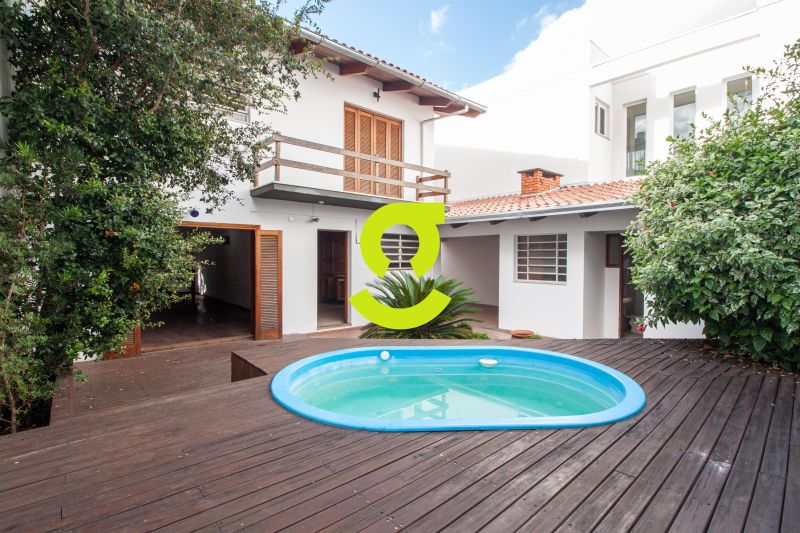 Casa 224m� com Piscina e Su�te com Hidromassagem -...