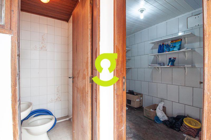 Casa 224m� com Piscina e Su�te com Hidromassagem -...