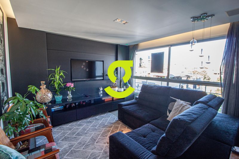 �timo apto MOBILIADO, andar alto, 72m priv, ar con...