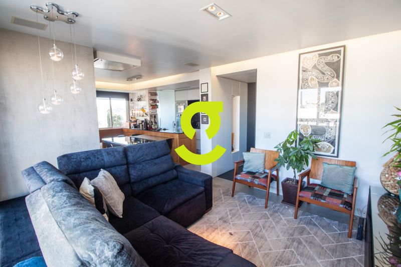 �timo apto MOBILIADO, andar alto, 72m priv, ar con...