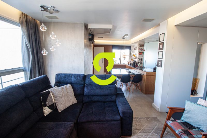 �timo apto MOBILIADO, andar alto, 72m priv, ar con...