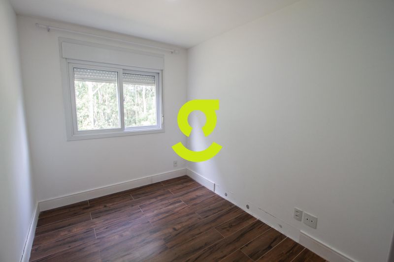 �tima casa em condom�nio, dois andares, 3 dorm, su...