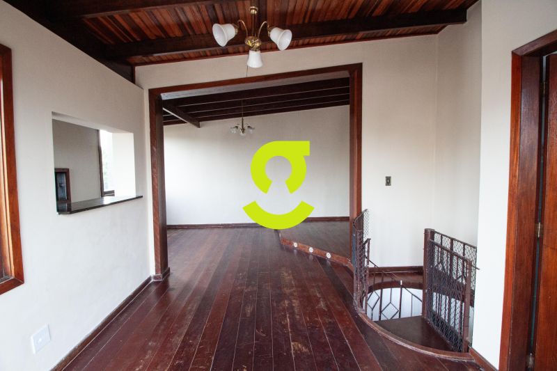 Cobertura com 150m priv, 2 dorm, lavabo, churrasqu...