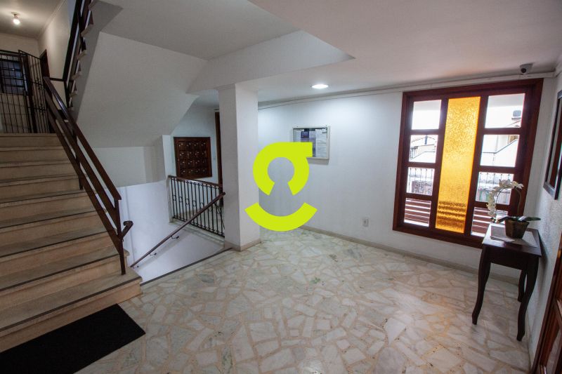 Cobertura com 150m priv, 2 dorm, lavabo, churrasqu...