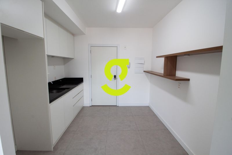 �timo loft em andar alto, 35m priv, vista definida...