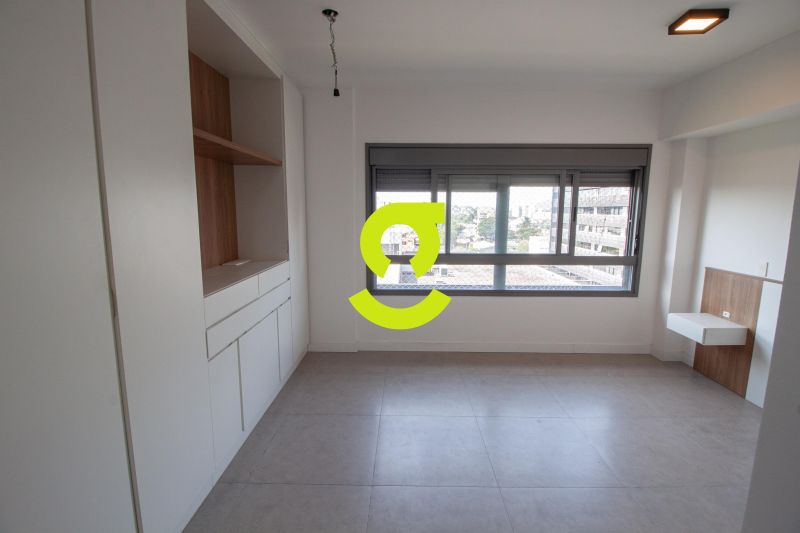 �timo loft em andar alto, 35m priv, vista definida...