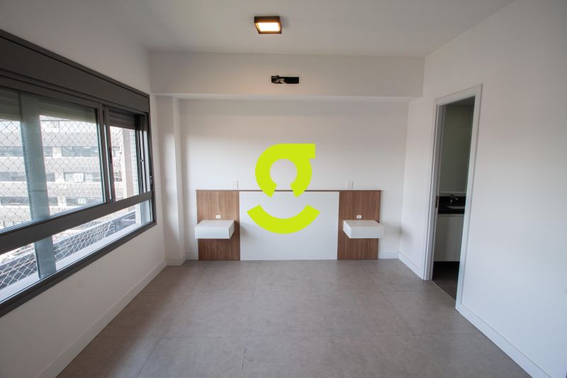 �timo loft em andar alto, 35m priv, vista definida...