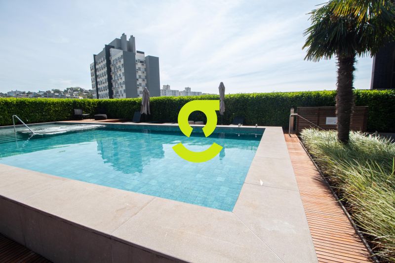 �timo loft em andar alto, 35m priv, vista definida...