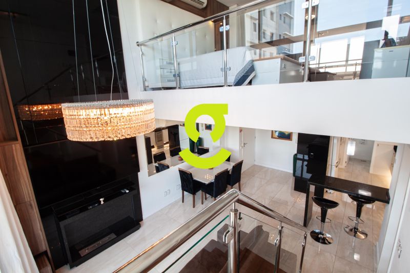 Loft Duplex 98m� com P� Direito Duplo, Su�te e Alt...