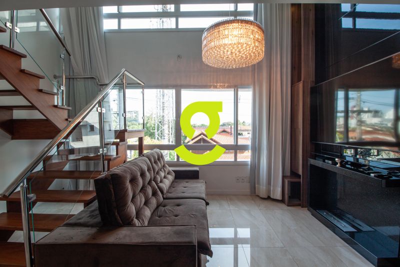 Loft Duplex 98m� com P� Direito Duplo, Su�te e Alt...