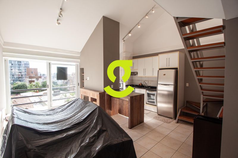 �timo apto duplex, MOBILIADO, p� direito duplo, la...