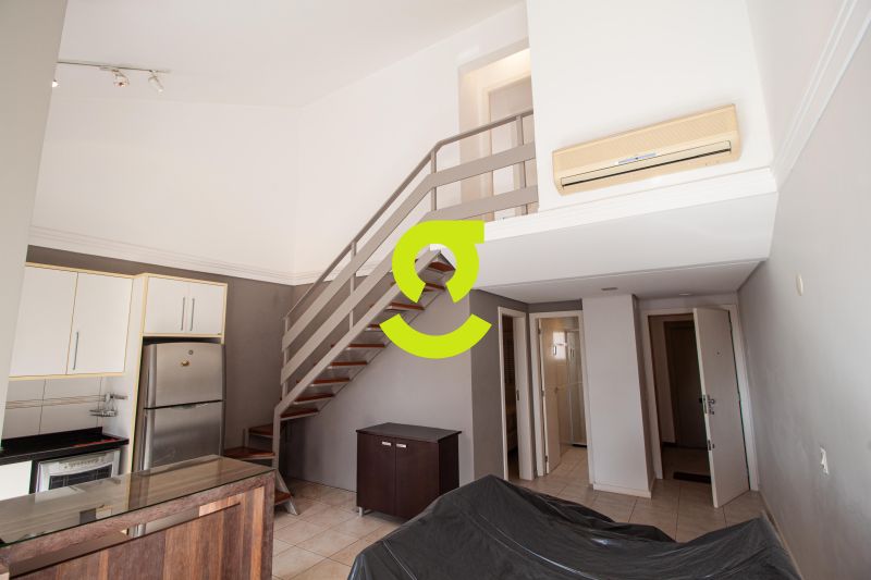 �timo apto duplex, MOBILIADO, p� direito duplo, la...