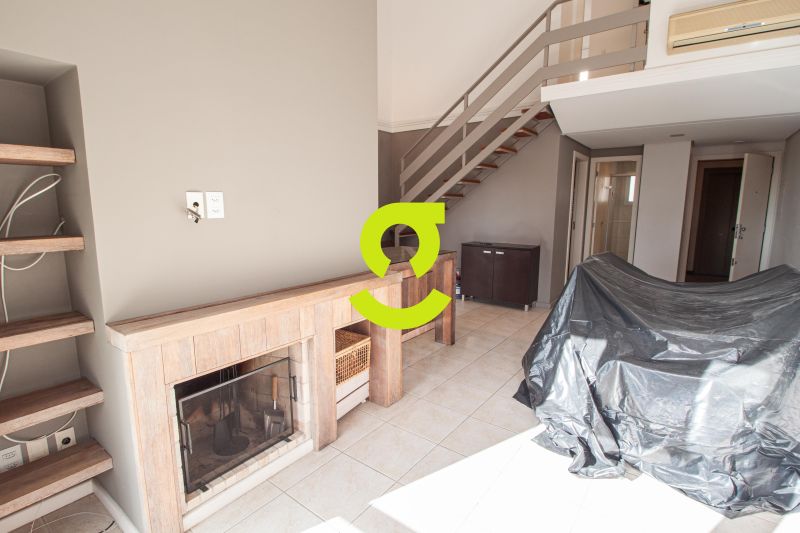 �timo apto duplex, MOBILIADO, p� direito duplo, la...