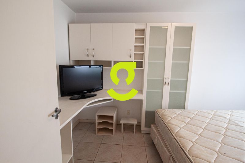 �timo apto duplex, MOBILIADO, p� direito duplo, la...