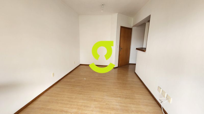 �timo apto de 1 dorm, andar alto, sacada, churrasq...