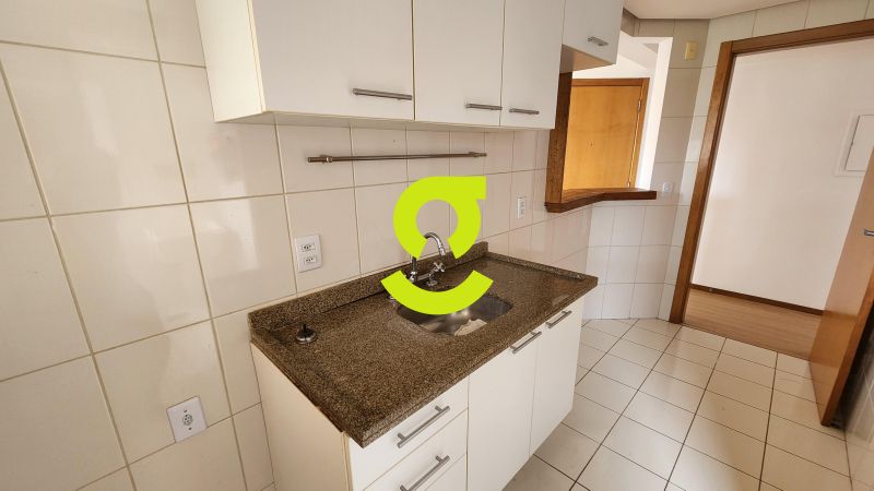 �timo apto de 1 dorm, andar alto, sacada, churrasq...