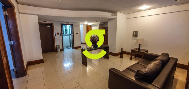 �timo apto de 1 dorm, andar alto, sacada, churrasq...