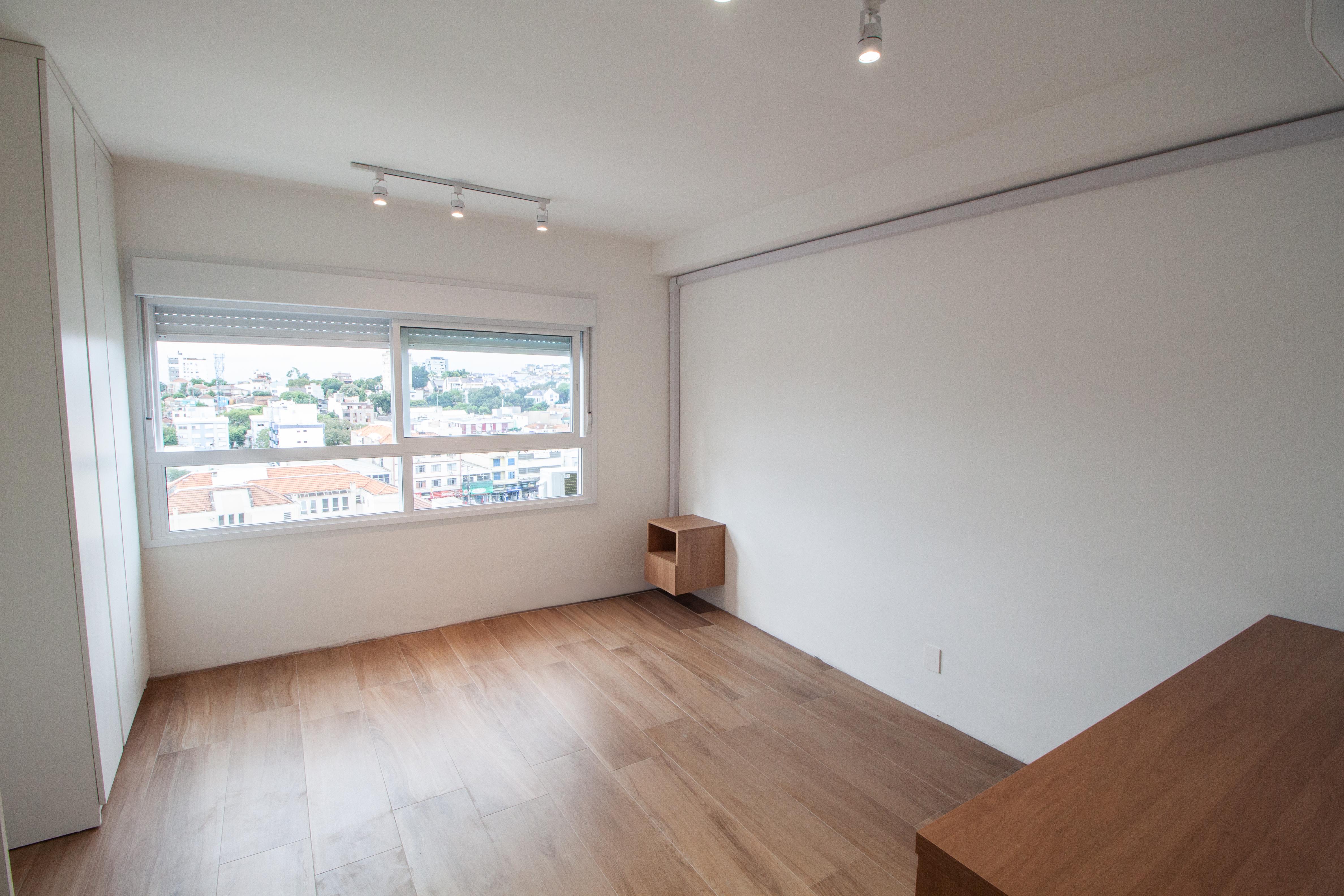 Excelente loft novo, andar alto, semi mobiliado, v...
