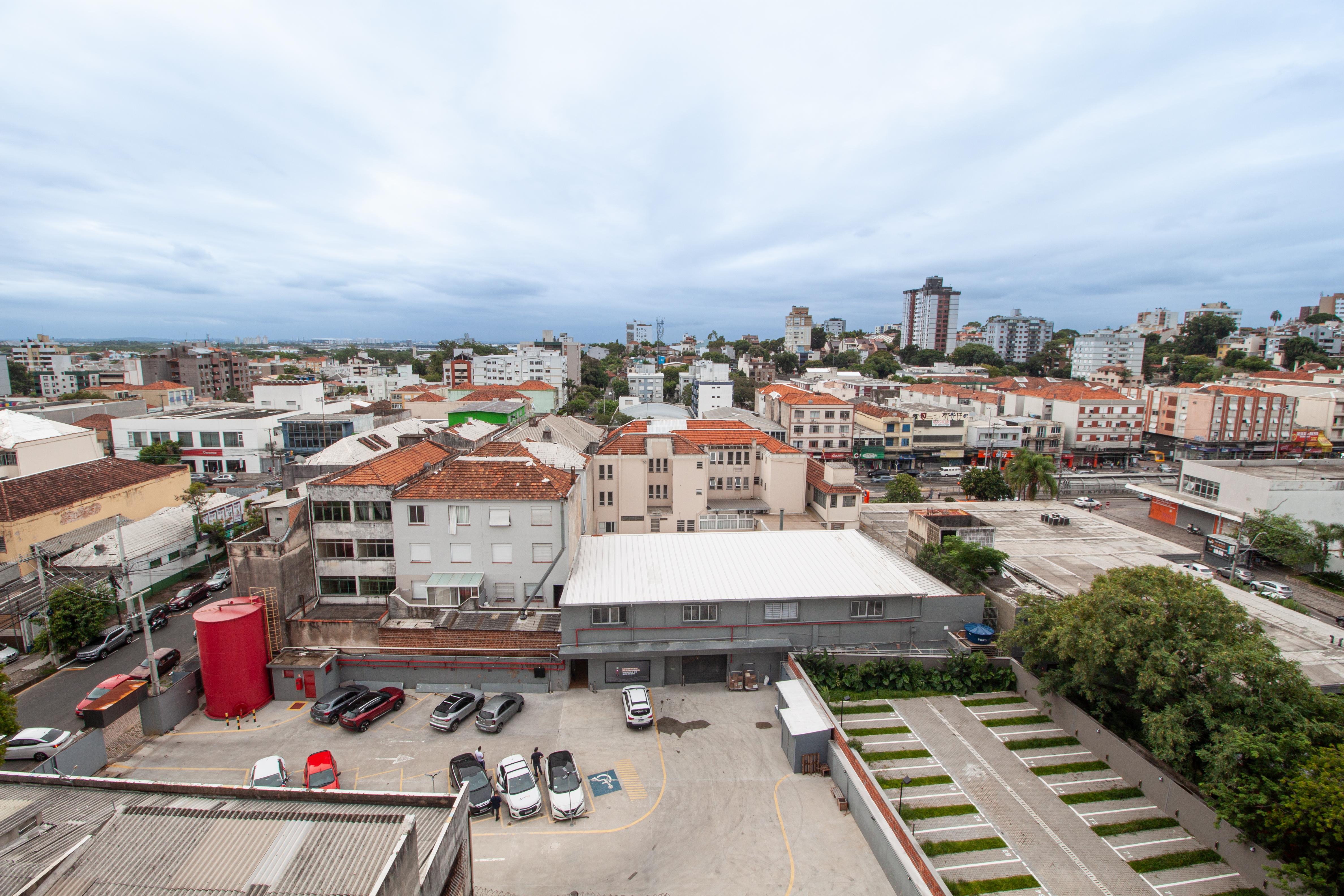 Excelente loft novo, andar alto, semi mobiliado, v...