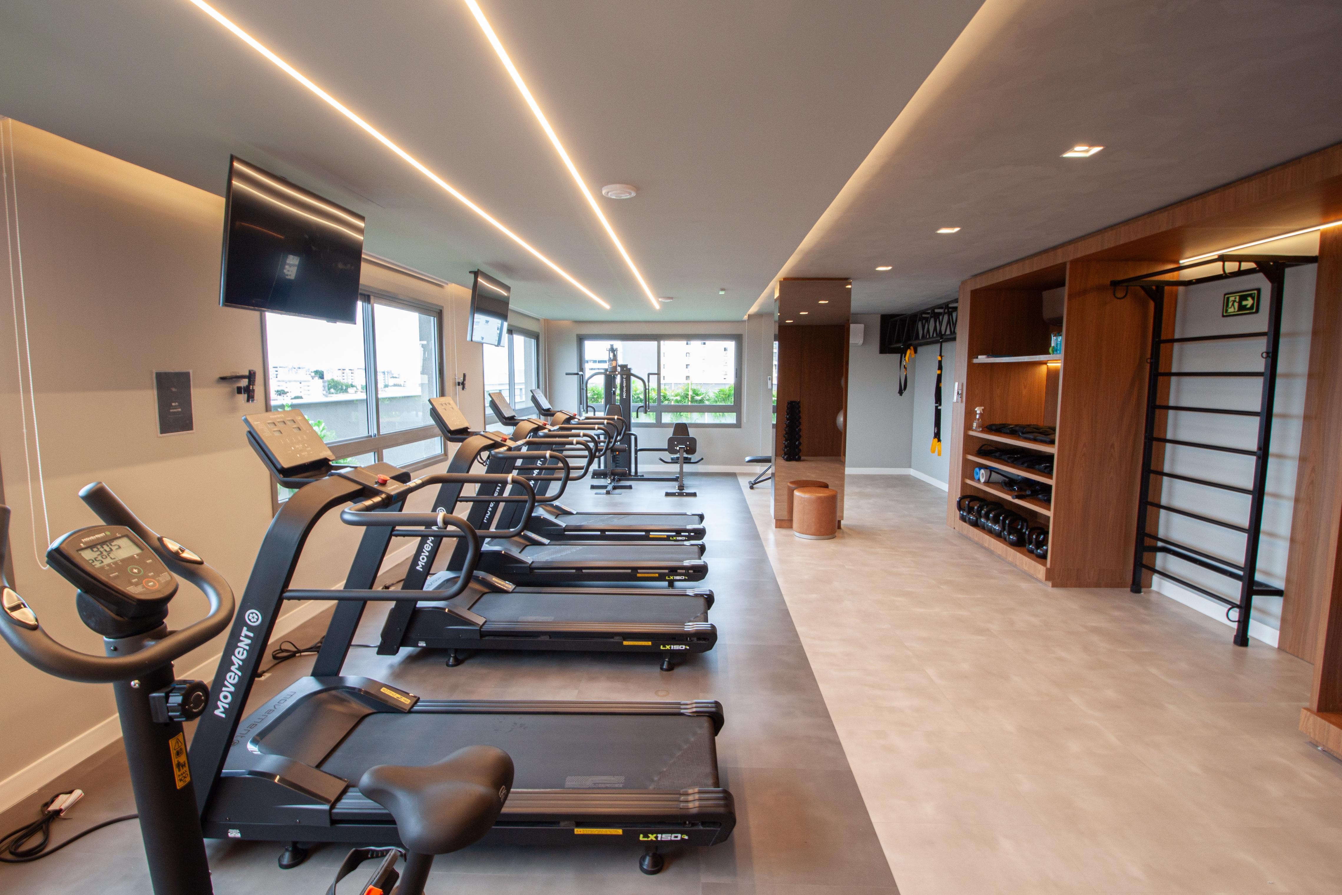 Excelente loft novo, andar alto, semi mobiliado, v...