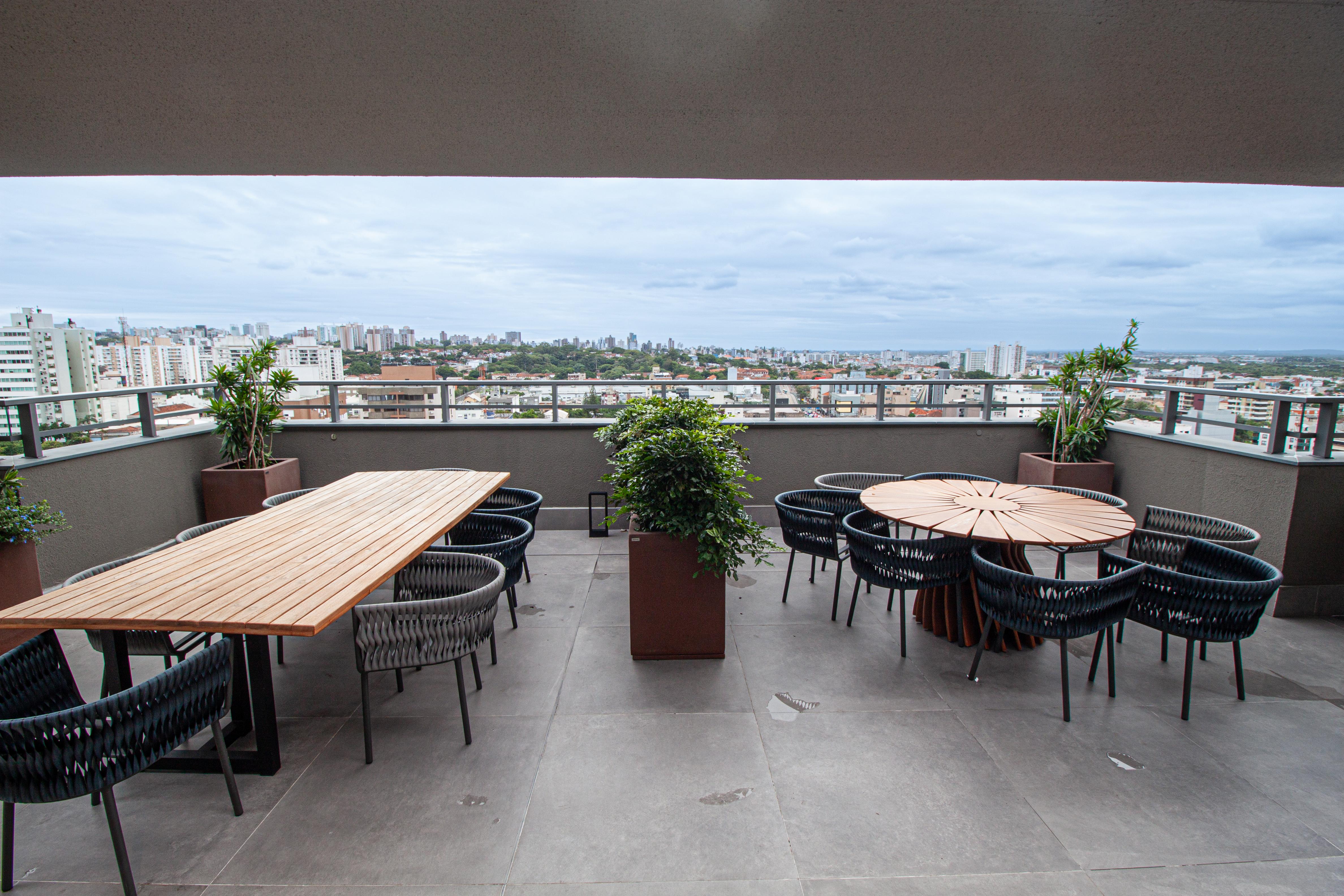 Excelente loft novo, andar alto, semi mobiliado, v...