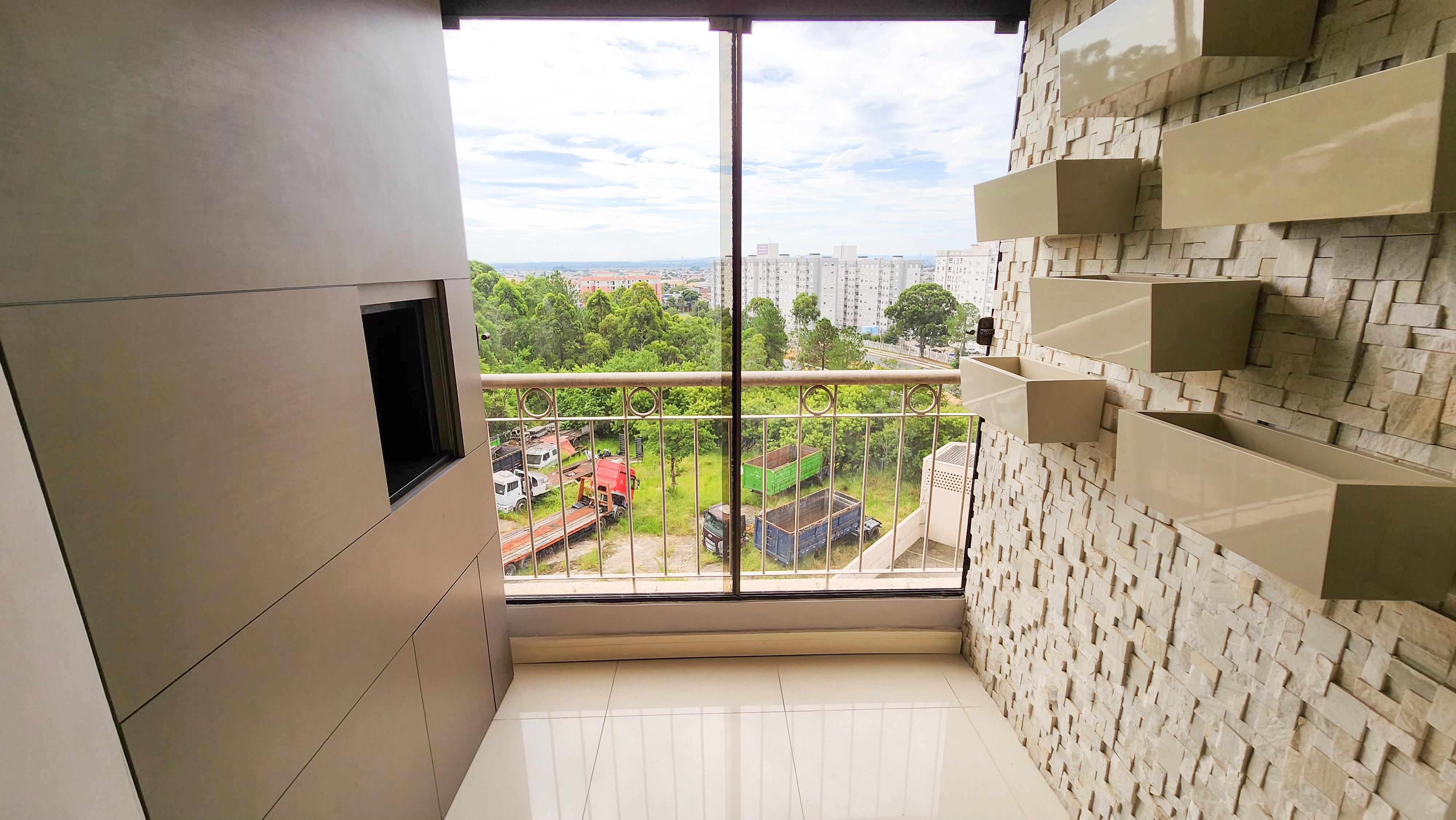 �timo apto, semi mobiliado, andar alto, ar condici...