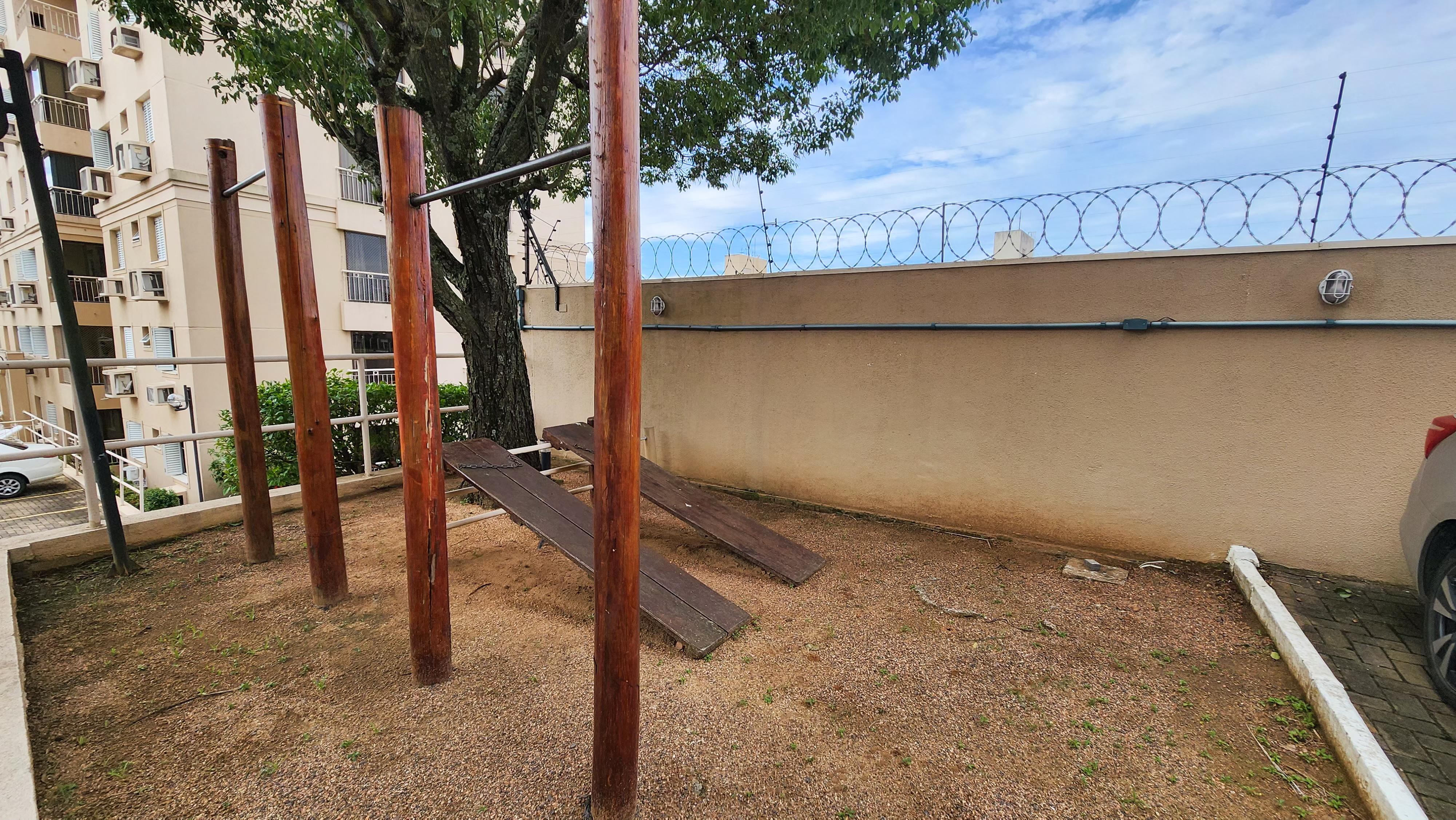 �timo apto, semi mobiliado, andar alto, ar condici...