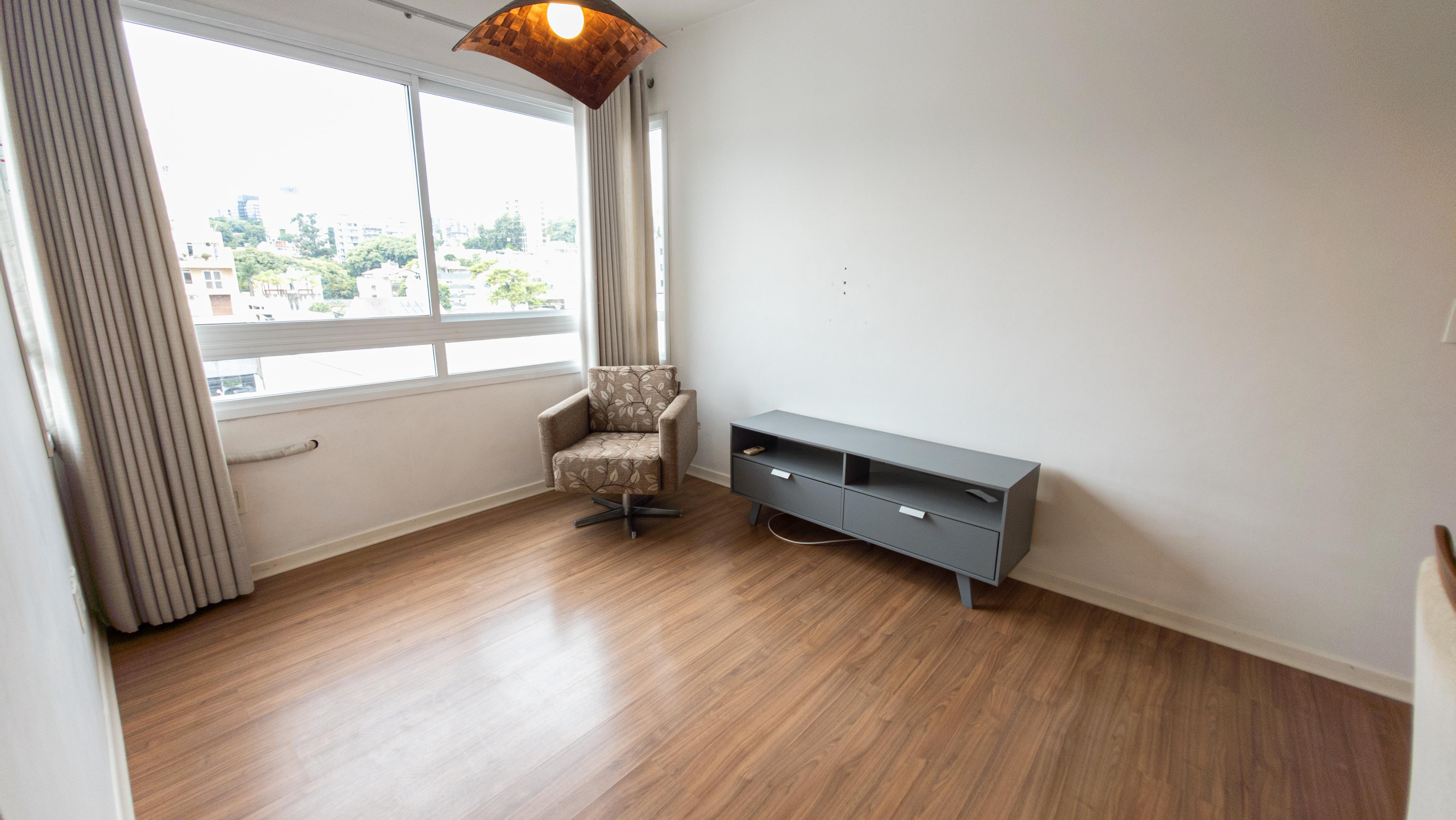 �timo apto semi mobiliado, andar alto, ar condicio...