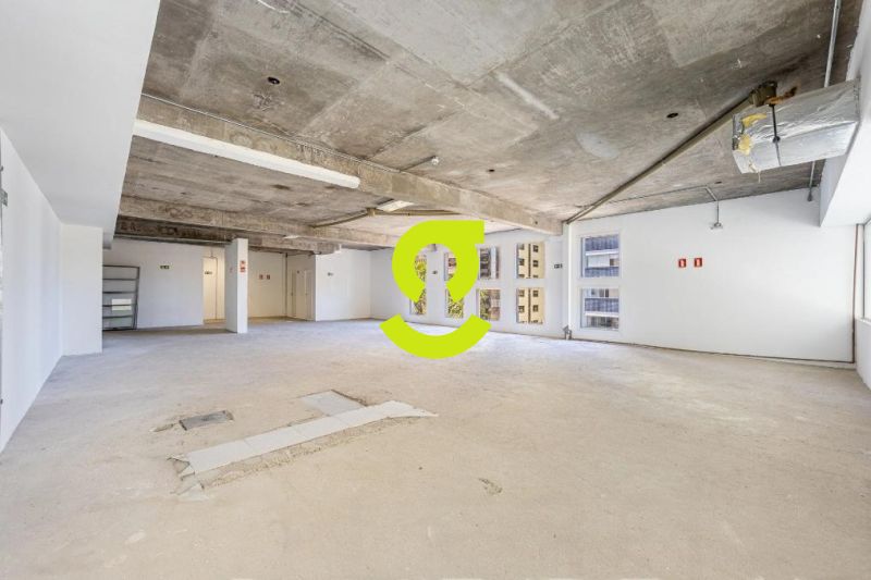 Loja Comercial Premium com 908m� e 19 Vagas na Av....