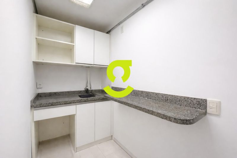 Loja Comercial Premium com 908m� e 19 Vagas na Av....