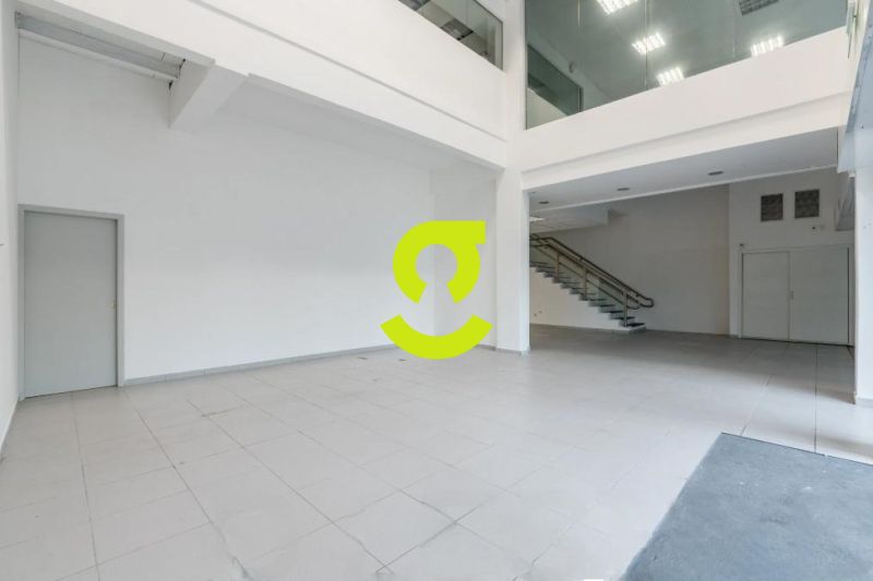 Loja para loca��o com 300m� no Dom Pedro Garden Ma...