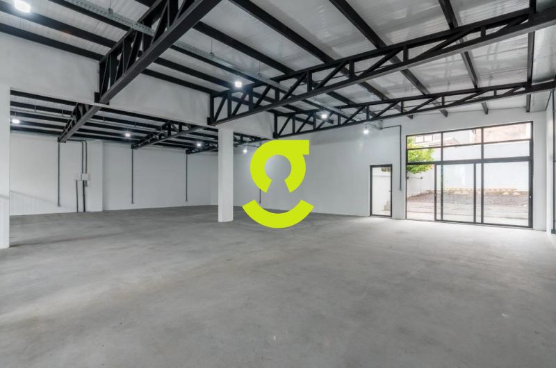 Loja comercial premium com mais de 428m� para loca...