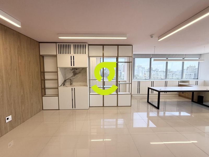 SALA COMERCIAL 82m� NO AUXILIADORA TOTALMENTE MOBI...