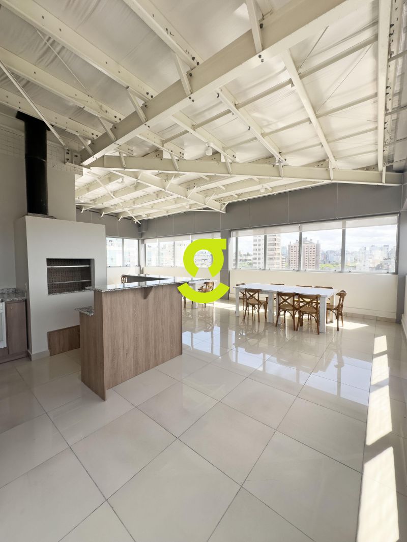 SALA COMERCIAL 82m� NO AUXILIADORA TOTALMENTE MOBI...