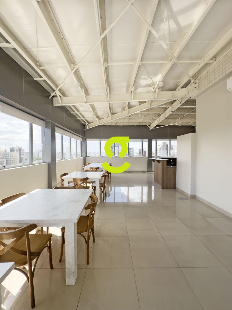 SALA COMERCIAL 82m� NO AUXILIADORA TOTALMENTE MOBI...